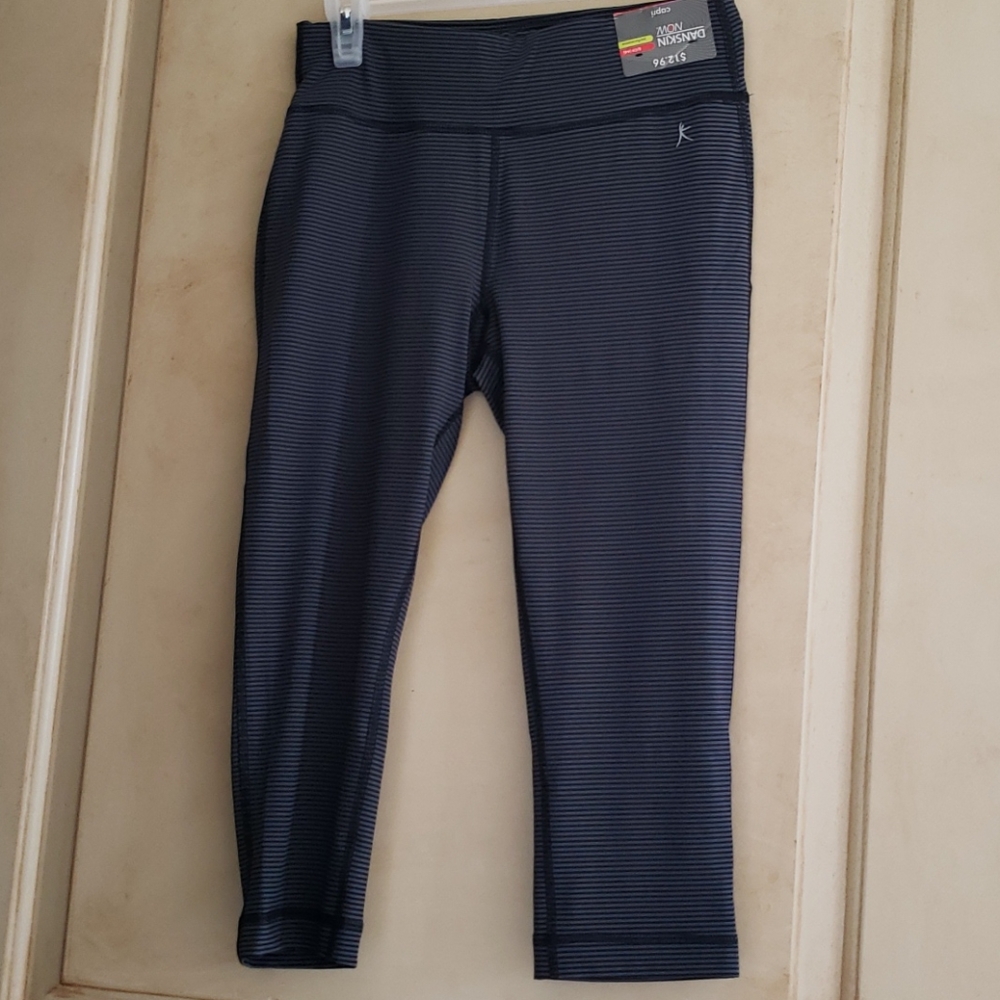 Danskin Now.  Capri leggings.